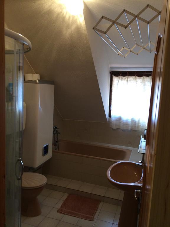 Margareta Apartman Apartment ชาร์วาร์ ภายนอก รูปภาพ